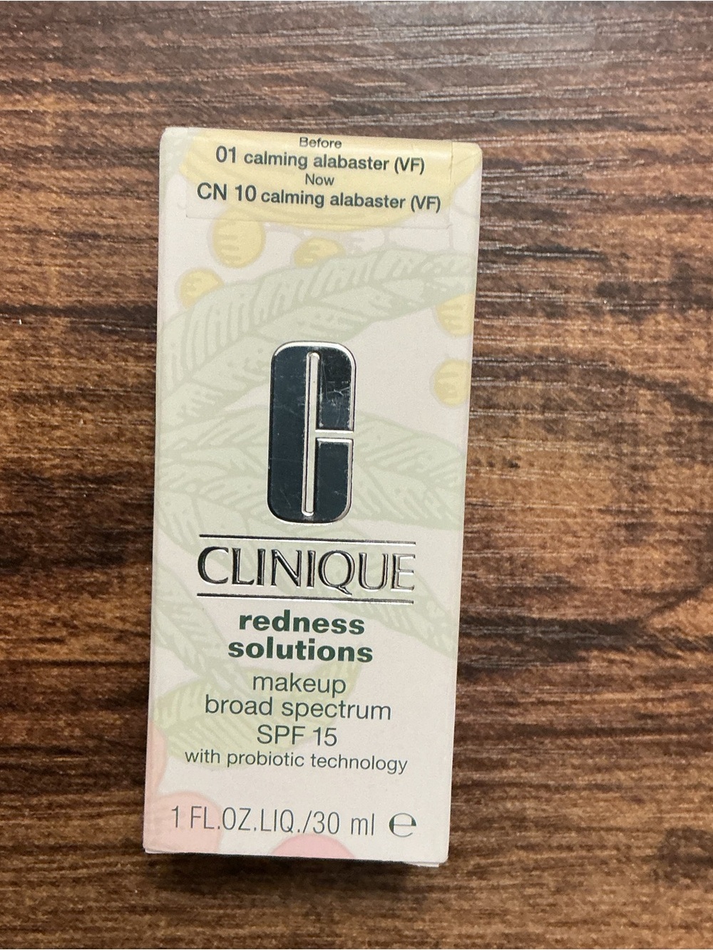 Clinique Redness Solutions Makeup SPF 15 - Calming Alabaster (CN 10)